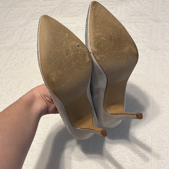 Heels - Picture 6 of 6